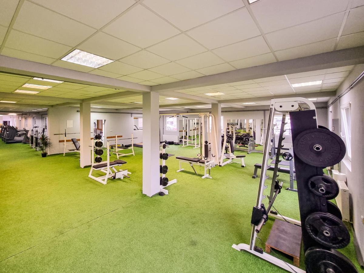 Xxl Rooms Osijek Ngoại thất bức ảnh