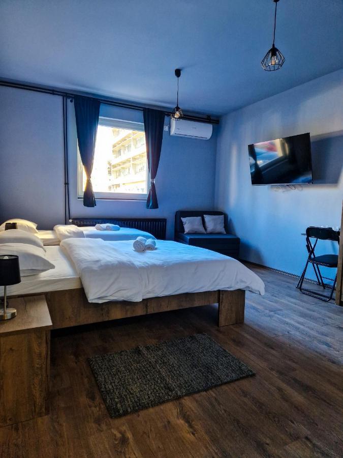 Xxl Rooms Osijek Ngoại thất bức ảnh