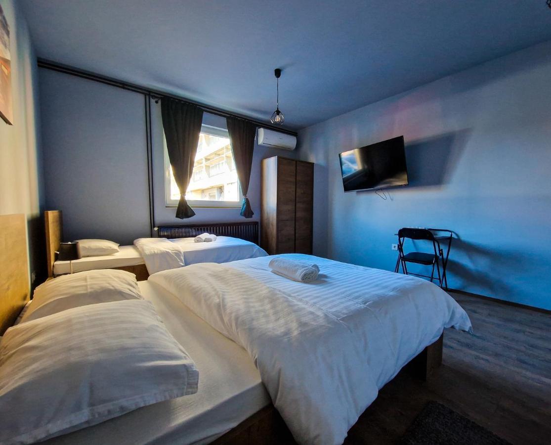 Xxl Rooms Osijek Ngoại thất bức ảnh